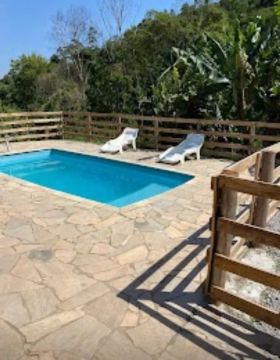 chacrinha 2500 m2  em Nazaré Paulista SP