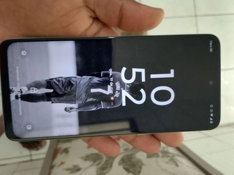 Moto G54 