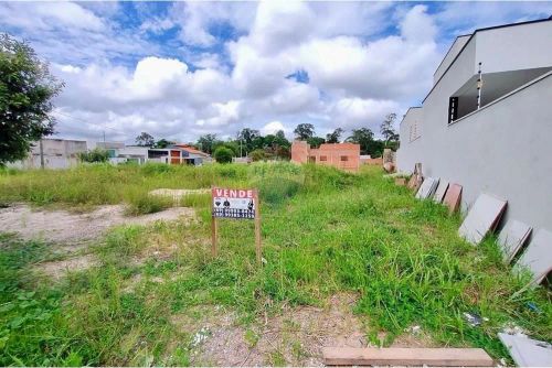Terreno à venda no bairro Santa Clara