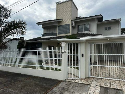 Casa à Venda no Bairro Jardim das Avenidas  Araranguá/SC