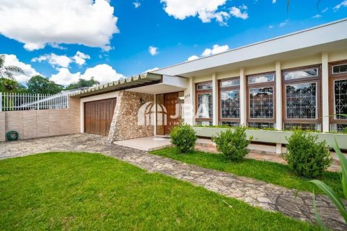 CASA COM 4 QUARTOS NO BAIRRO JARDIM SOCIAL