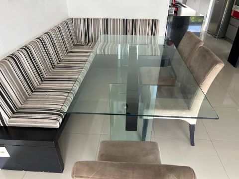 MESA DE JANTAR - TAMPO de VIDRO 