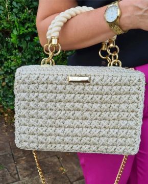 BOLSA EM CROCHÊ LUXO NOVA 