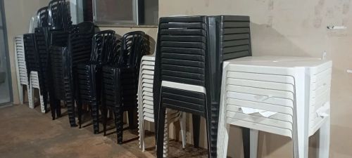 Cadeiras de Plástico - Preço Imperdível!