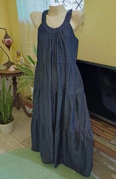 Vestido jeans soltinho. Leia a descrição