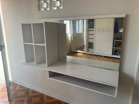 Penteadeira com espelho