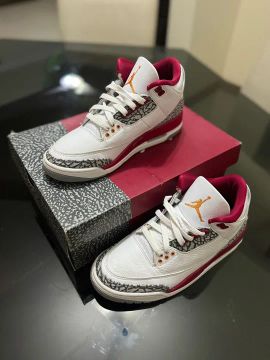 Tênis Air Jordan 3 Cardinal Red Retro