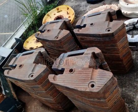 FERRO VELHO TRATORES AGRICOLAS 