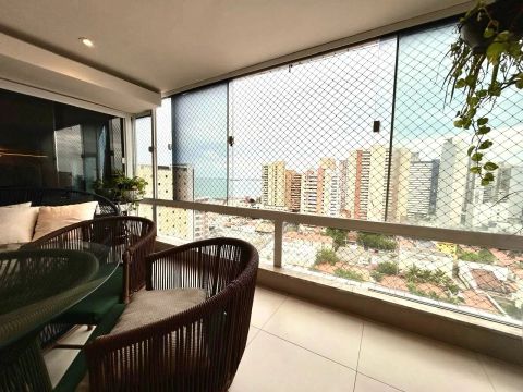 Apartamento Amplo a Venda na Praia de Iracema | 180m² | 3 Suítes e 2 Vagas Soltas | Andar 