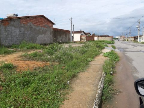 Imóvel para venda possui 200 metros quadrados em Mata do Rolo - Rio Largo - AL