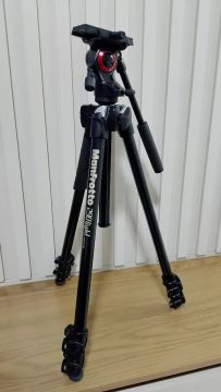 Tripé Manfrotto 290 Light - Excelente estado