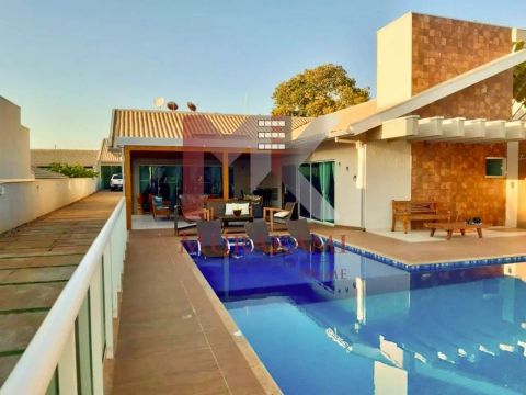 CASA NO CON. VALE DOS SONHOS - PORTO RICO
