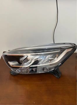 Farol Captur 22/23 Full Led LE