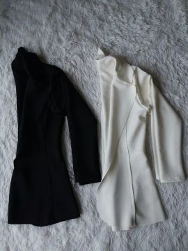 Leve 2 blazers longo max tamanho p por apenas 40 reais