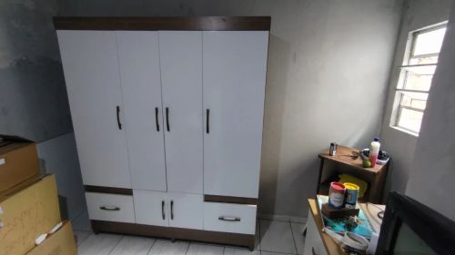 Guarda-Roupas 4 Portas Branco