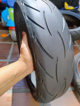 Pneus de moto Lote 1