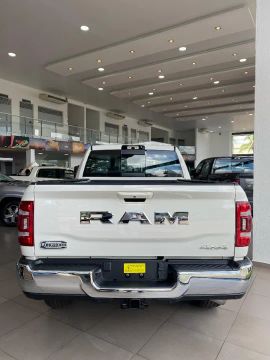RAM 3500 LONGHORN 24/24