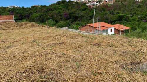 Terreno no ponto de construção 