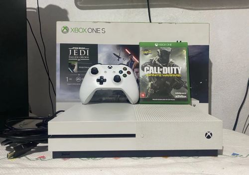 Xbox One s 1tb+ jogos 12x cartão 