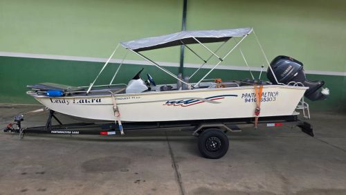 Lancha Conquest 17 SLX - 2015