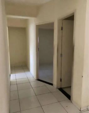 Vendo/troco, ou alugo, Casa com 2 Quartos e 2 Banheiros sendo um suite, em Condomínio