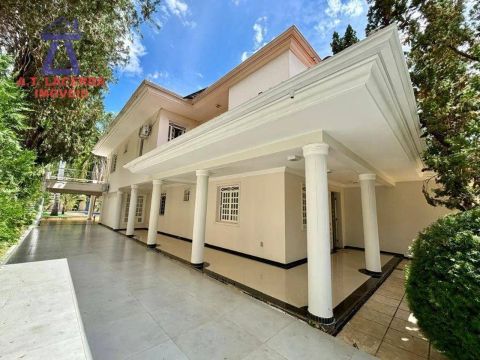 Casa mobiliada com 1.500 m² de área total - Morada da Serra