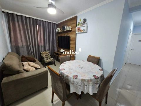 Apartamento com 2 dormitórios á venda no bairro Jardim Guaporé