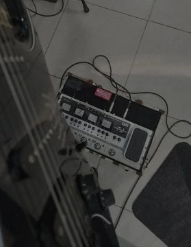 Pedaleira zoom g5 com case e fonte 
