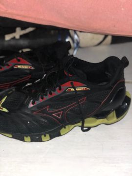 Mizuno prophecy 11 primeira linha retirada em cidade ocidental