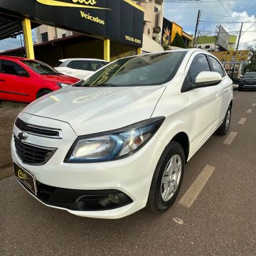 GM Onix LT 1.4