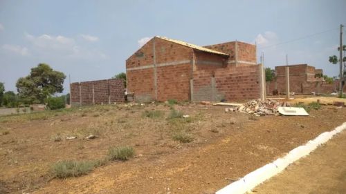 Lote com 280 m² (10x28) no Laguna III em Luzimangues 