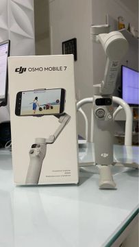 DJI Osmo mobile 7 (novo)
