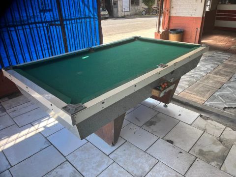 Mesa de Sinuca - Ótimo estado