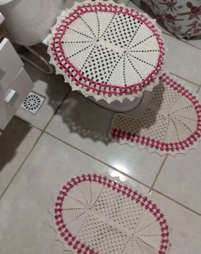 Conjunto de banheiro bicolor 