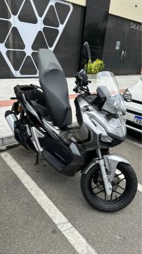 HONDA ADV 150 - PRATA 23/23 - APENAS 10.500 Km - ÚNICO DONO