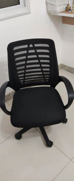 Cadeira de Escritório Giratória com Rodinhas