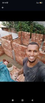 Pedreiro profissional disponível 