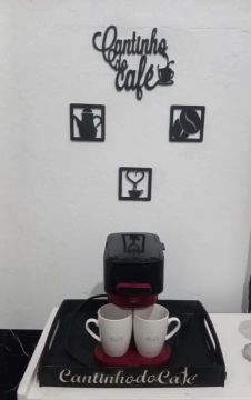 Cantinho de café + cafeteira 
