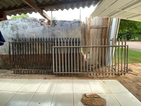Cascavel PR Vendo portões 3x1,5m aceito propostas