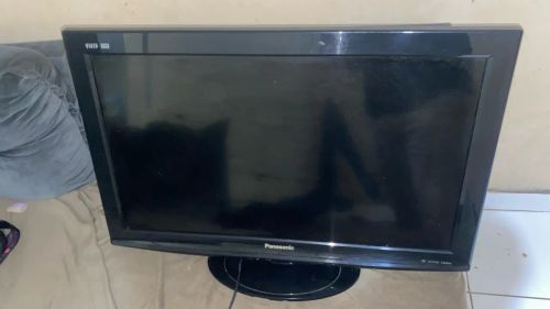 TV Panasonic LCD 32 polegadas