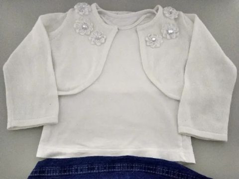 Lote com calça, camiseta e bolero 24 meses