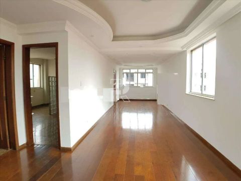 Área privativa para aluguel, 4 quartos, 1 suíte, 2 vagas, Alto Barroca - Belo Horizonte/MG
