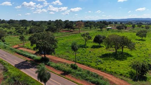 Área de 5.000 m² na saída para Rochedo   