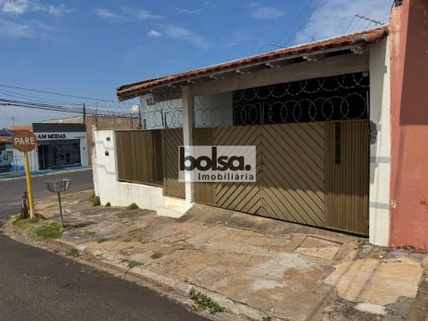 Casa para venda com 257m² em Vila Dutra, Bauru - SP