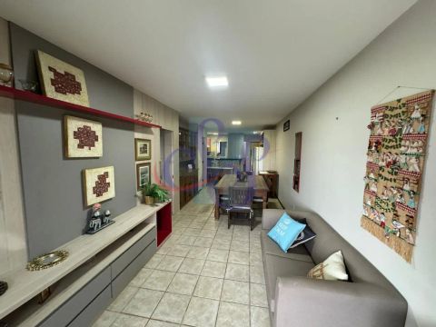 Apartamento térreo, nascente e mobiliado no Aquaville Resort!