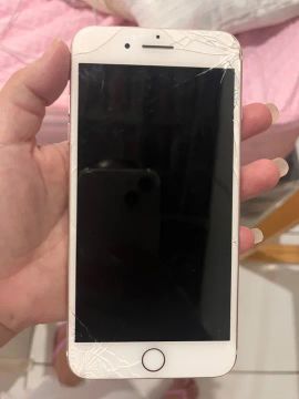 iPhone 7 Plus Rose Gold 32GB com Tela trincada 