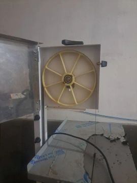 Máquina serra fita semi nova
