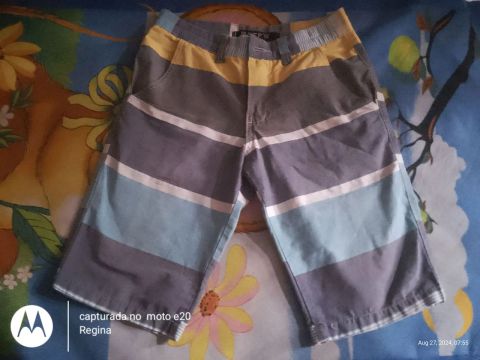 Vendo essa bermuda masculina tamanho 36 por 20$ somente venda 