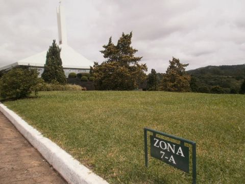 Jazigo no Cemitério Jardim da Paz