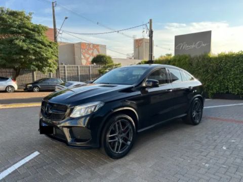 Carro para pessoas exigentes. 